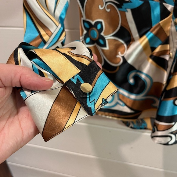 💙 CACHE Blouse – Size S – Bold Retro Print in Blue, Gold & Black vintage - Picture 4 of 8